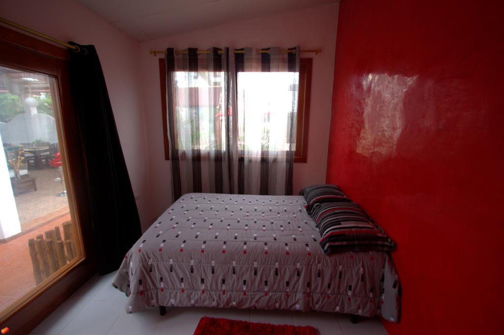 Hotel Zurisadai Puerto Ayora  Exteriér fotografie