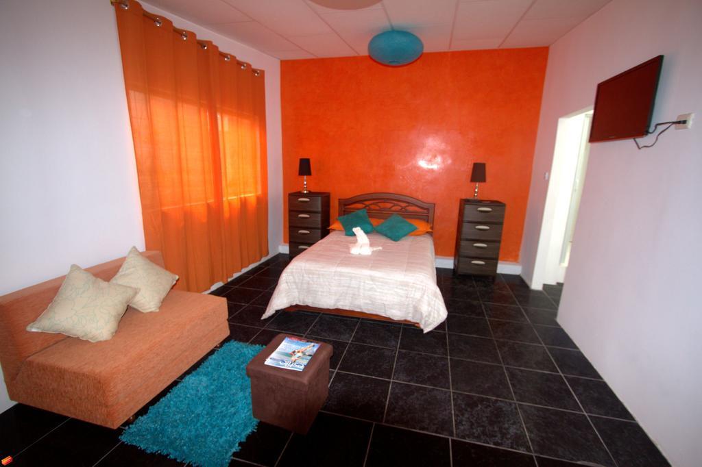 Hotel Zurisadai Puerto Ayora  Exteriér fotografie