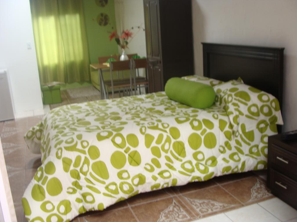 Hotel Zurisadai Puerto Ayora  Pokoj fotografie